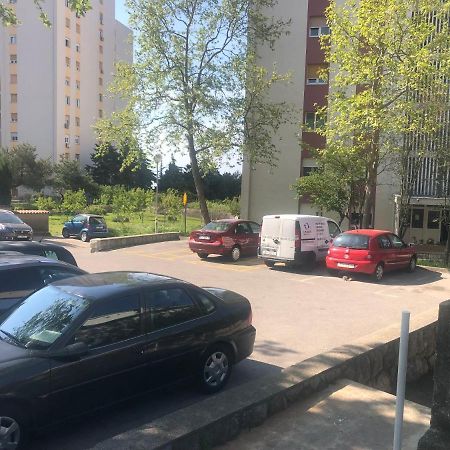 Apartment Ura Rijeka Bagian luar foto